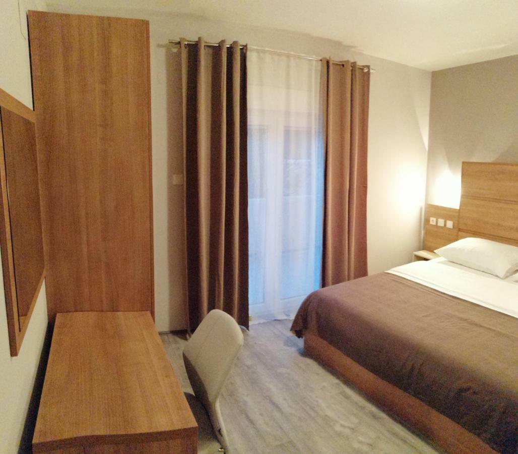 Apartmani Simon Lopar Exteriör bild